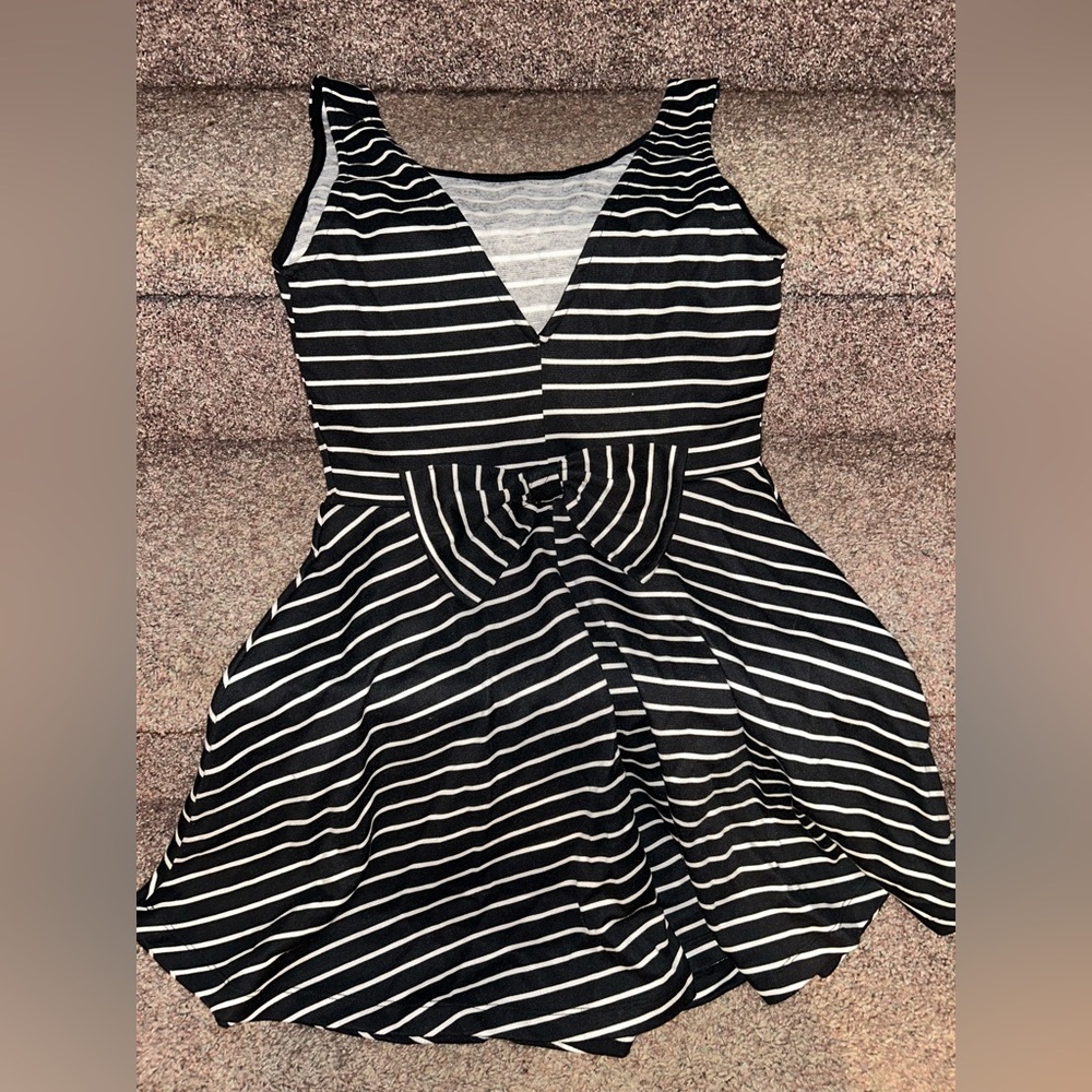 Women’s M/L Black and White Stripped Tank Dress with Bow Waist